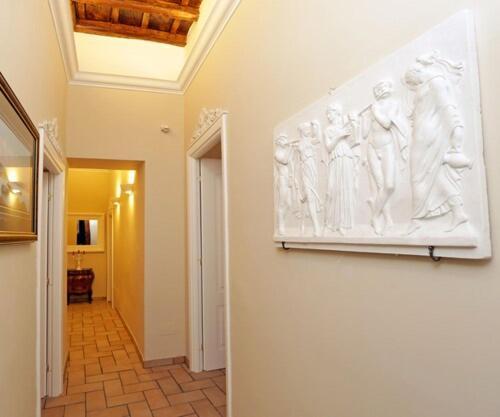 רומא Madonna De' Monti Suites מראה חיצוני תמונה